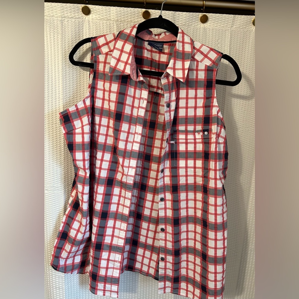 Columbia sleeveless blouse